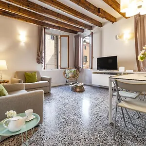 https://ca-fosca-home-campo-santa-fosca.hotelslidodijesolo.com